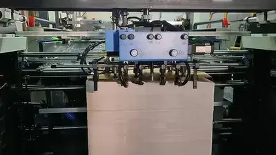 Línea de Impresión Serigráfica de Acabado Holográfico